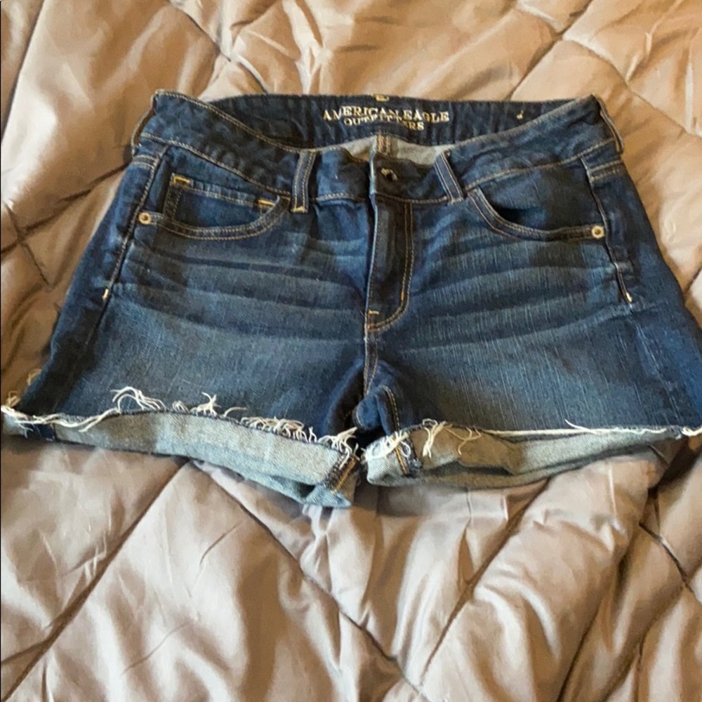 AE shorts sz 10 stretch